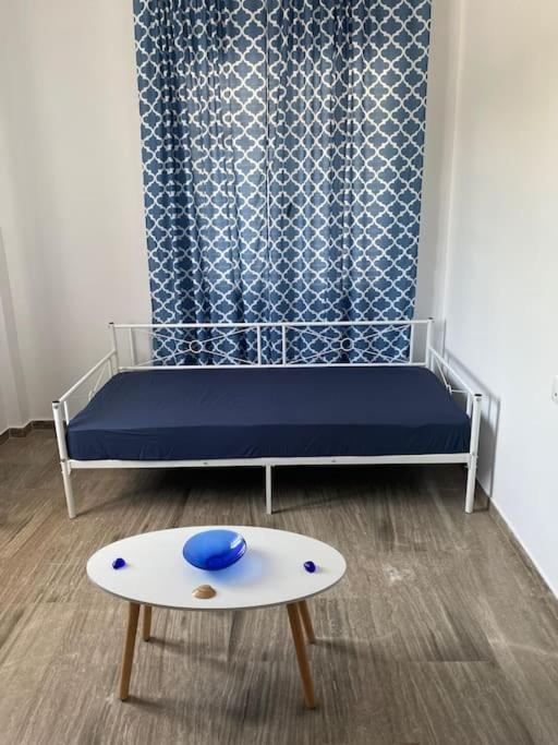 80 τ.μ. δίπλα από την θάλασσα στην ελιά. Apartamento Elia (Laconia)
